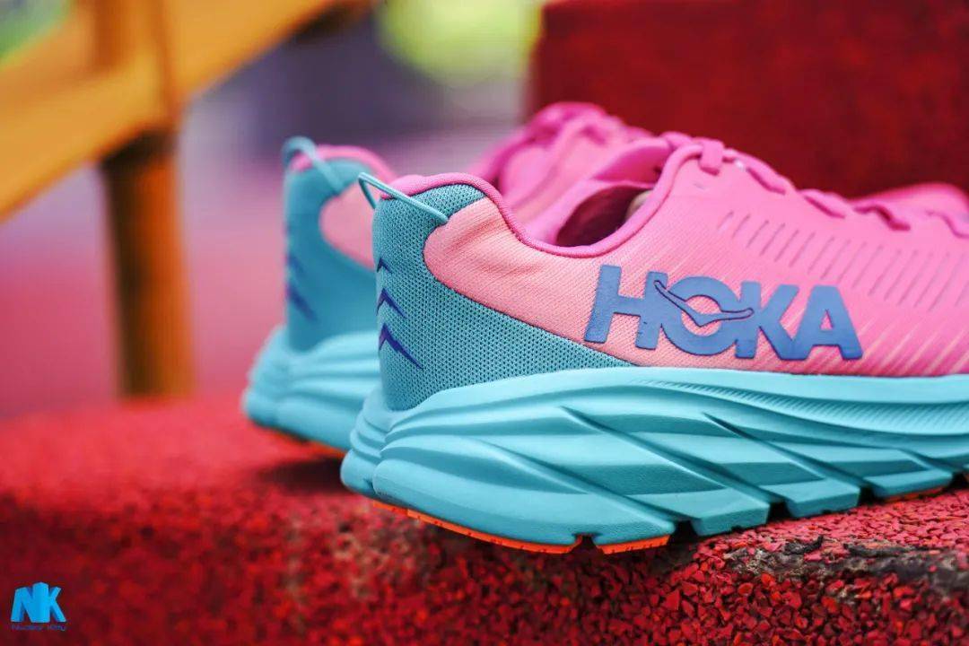 Rincon|走走开箱 ｜HOKA ONE ONE Rincon 3 和 Mach 4 我该怎么选？