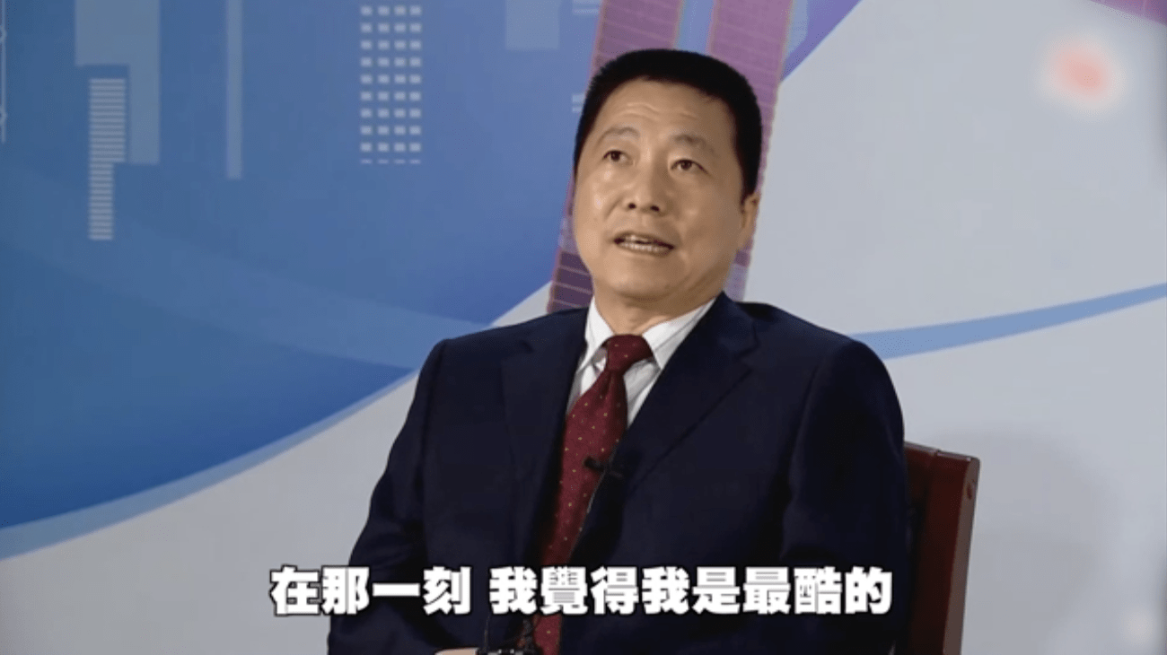 飞行员|杨利伟答香港学生：在太空展示五星红旗，那一刻我觉得最酷