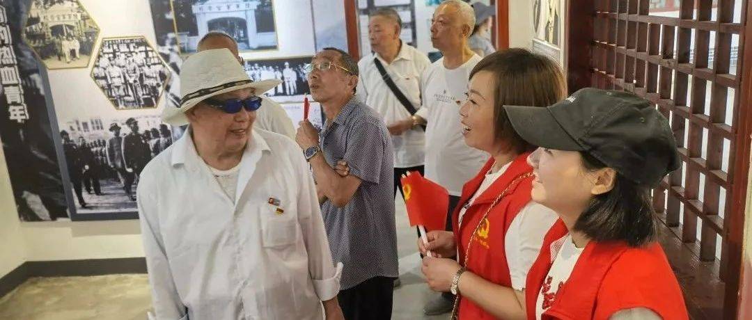 廖家镇“三力联动”，推动党员志愿服务走深走实_群众