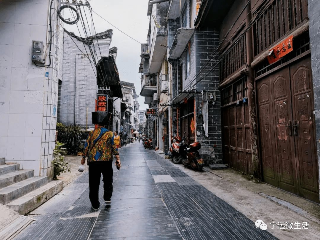 宁远这条铺满记忆的老街不为赚钱为什么
