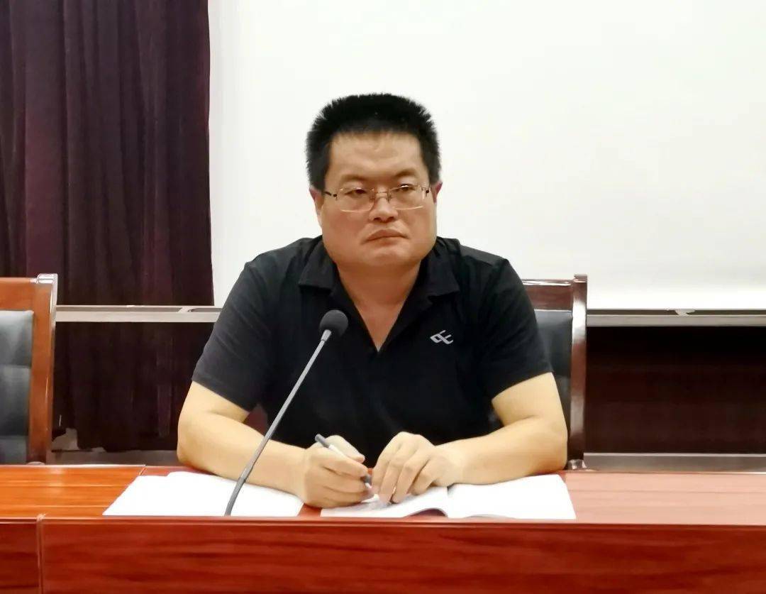 焦桥镇:召开路域和农村人居环境整治工作推进会