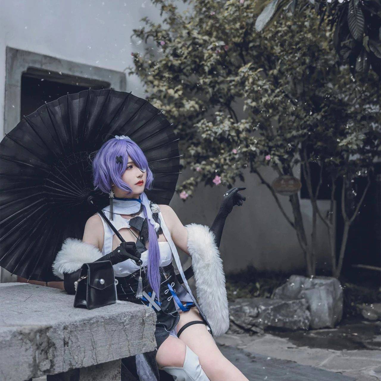 Cosplay特辑丨《明日方舟》絮雨cos_泳装