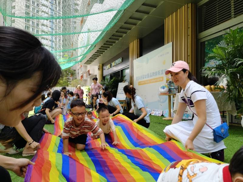 实时|智能科技进入深圳一婴幼园，家长可实时掌握孩子在园情况