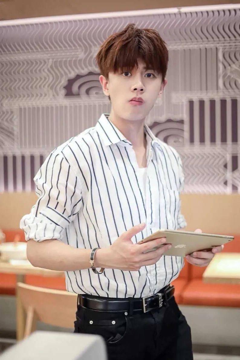 网络|早秋穿搭王者单品，我投衬衫一票