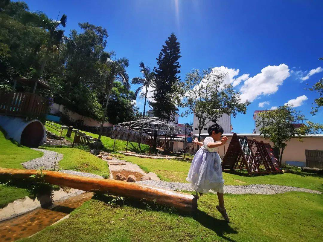 因为|上幼儿园，为什么有的孩子哭，有的孩子不哭？