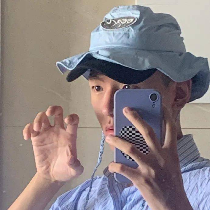 头像适合熬夜时发的可爱憨憨文案