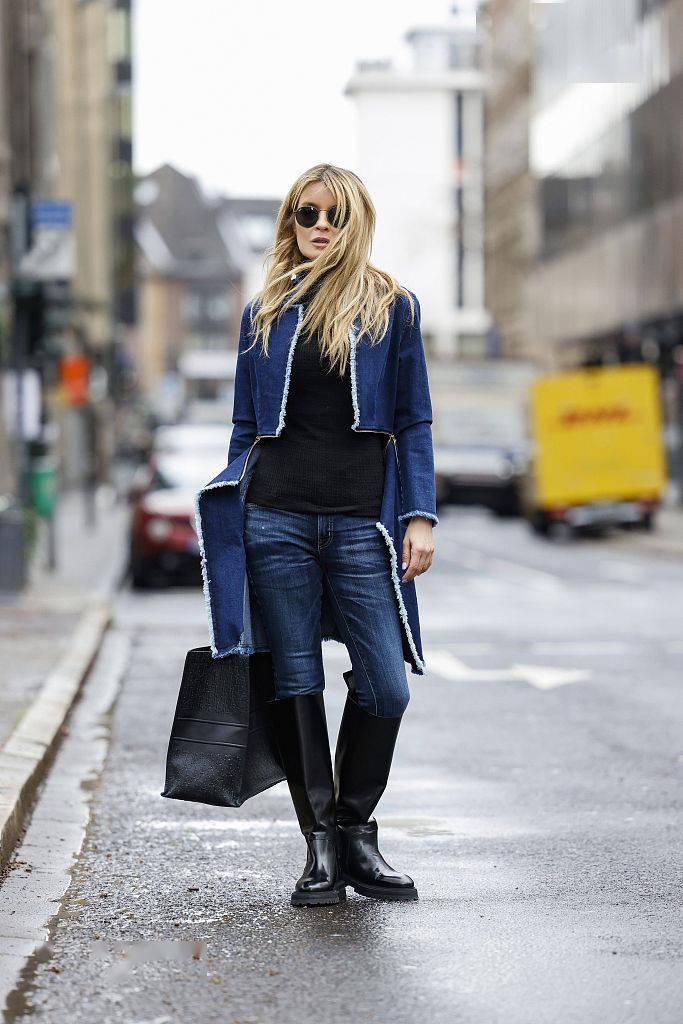 马丁靴失宠了早秋季节已经成为了骑士靴的天下