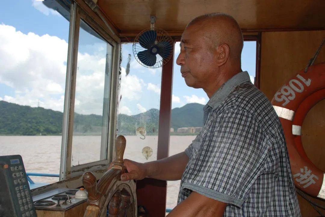 陈德金台州市港航系统最美港航人物