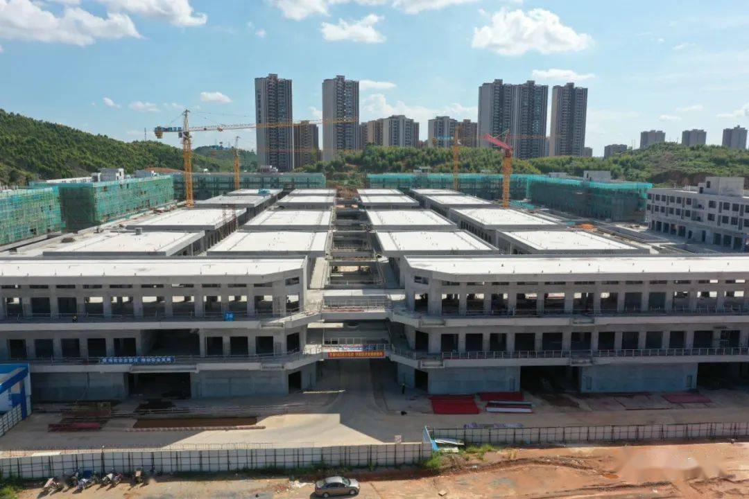 180天大会战奋力夺取180天大会战全面胜利领创国际博览城有望今年年底