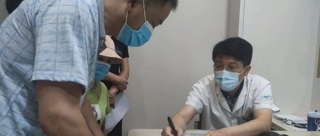 跨越近千里来姚复诊,这位白血病患者心里有杆“秤”_曾女士