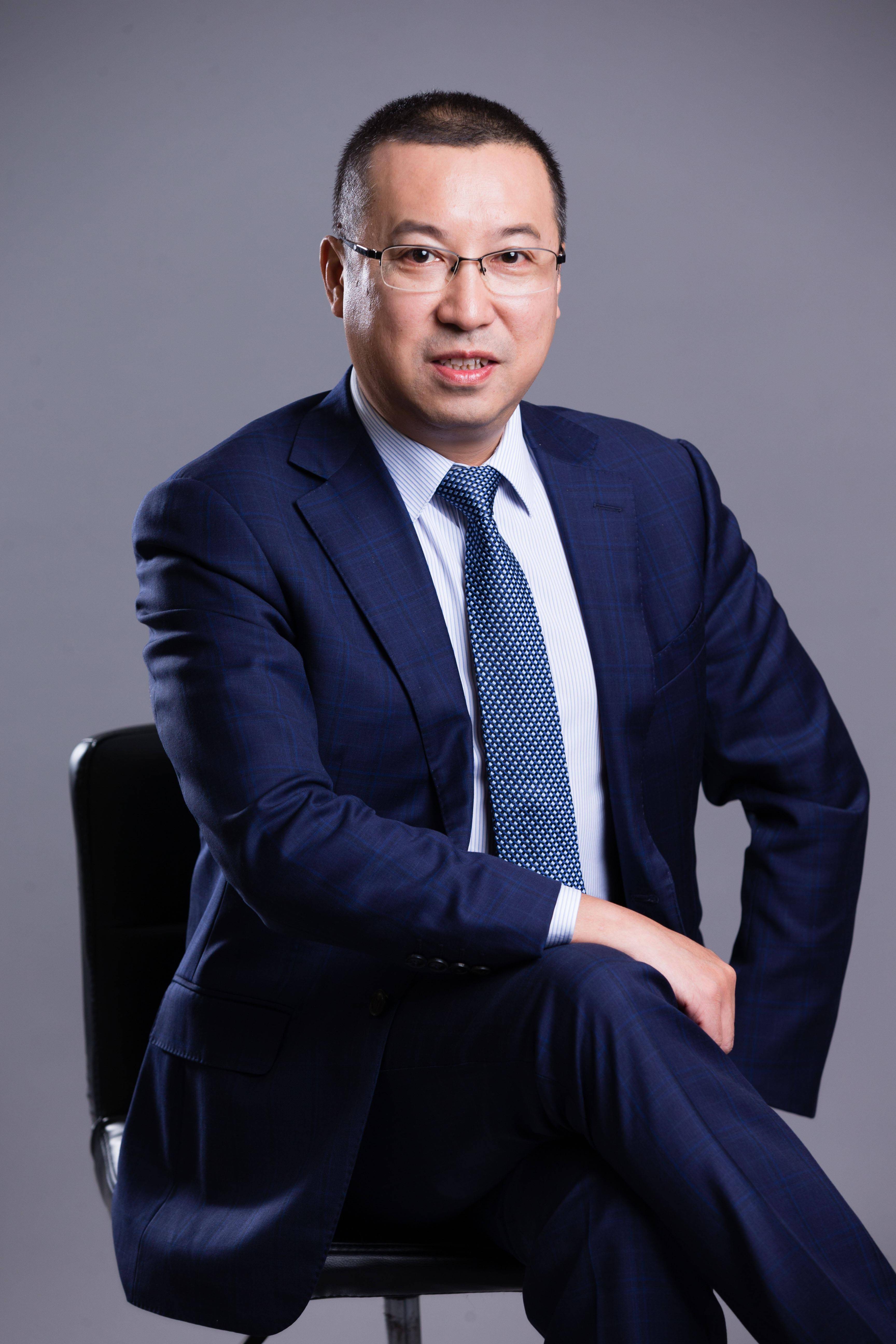 原创蓝鲸专访明亚保险经纪副总裁王鹏机械化产品营销人员的价值正迅速