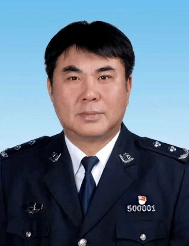 决定任命王会奇为沈阳市人民政府副市长,市公安局局长