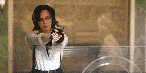 The|这“贱”人,身边美女如云