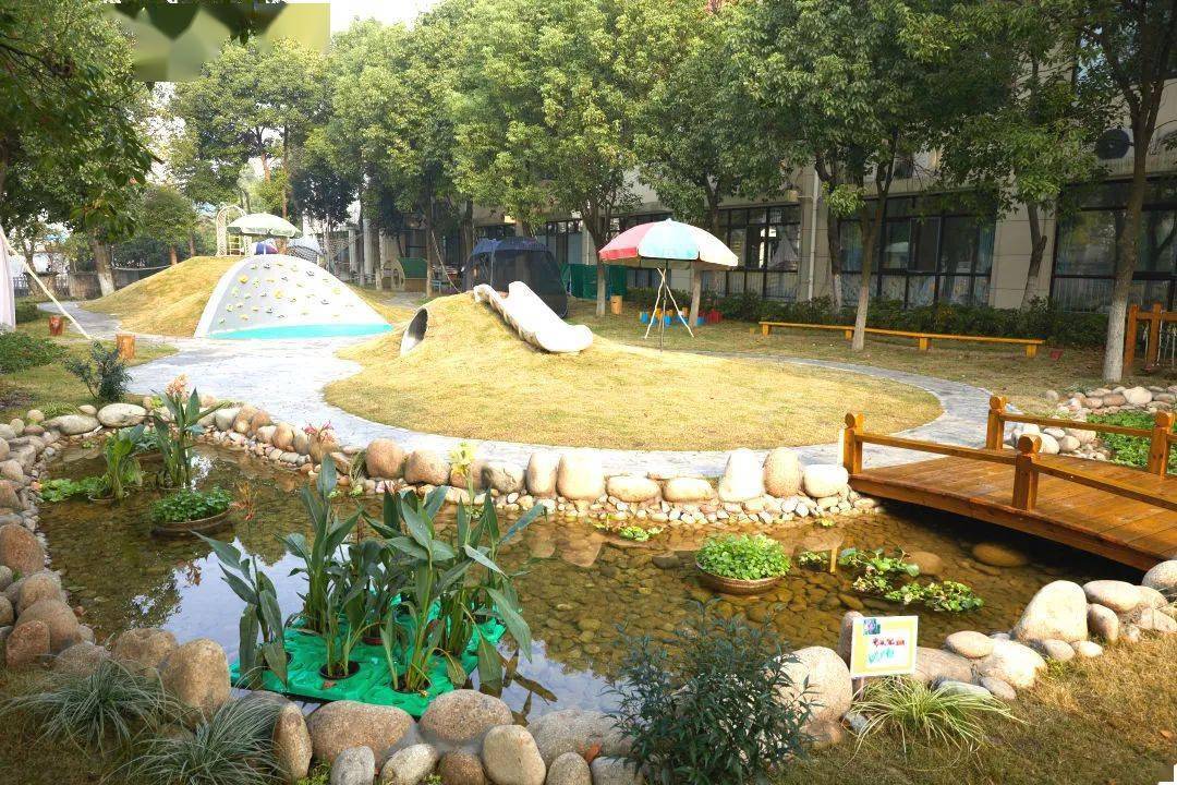 暑期这些幼儿园的户外游戏场"悄然变身"_场地