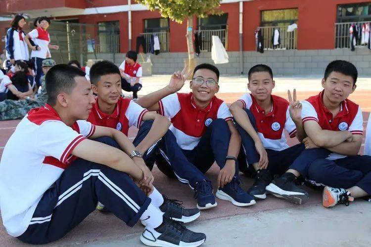 有一种青春叫军训——赵县职教中心21级新生军训剪影_训练