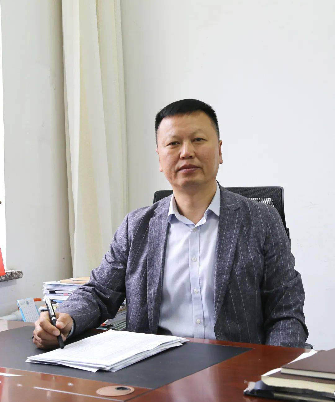 岫岩县第一初级中学校长邱凯踏踏实实做好减负工作