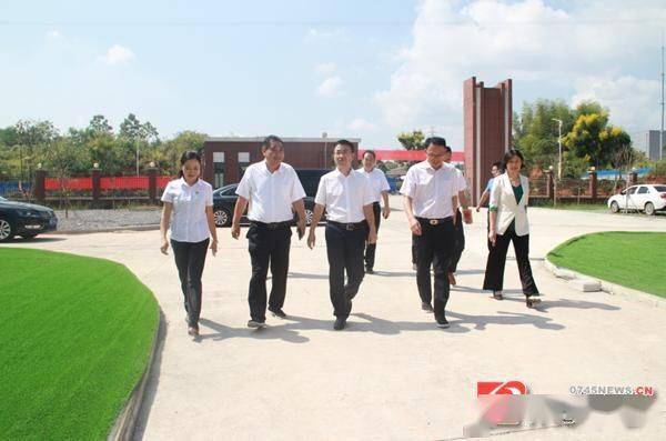 中方县领导到怀化工业中专新校区开展教师节慰问活动_张家铣