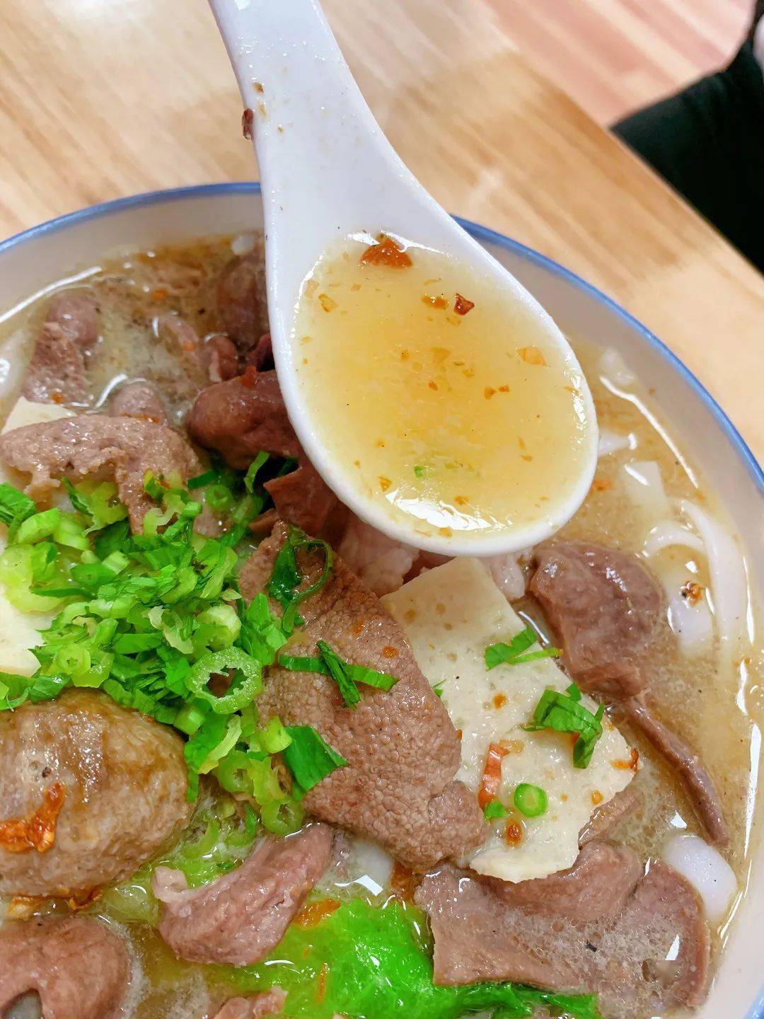 探店| 在罗定,一样可以吃到便宜又大份的潮汕牛肉丸粉.