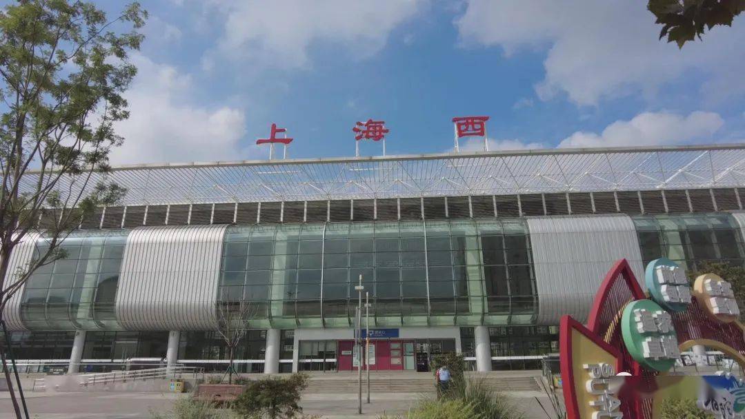 铁路出行,这些安全要点民警来提醒→_上海西站