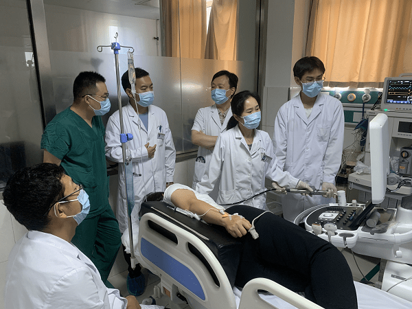 临沂市平邑县人民医院成功开展首例无痛经食道超声心动图检查