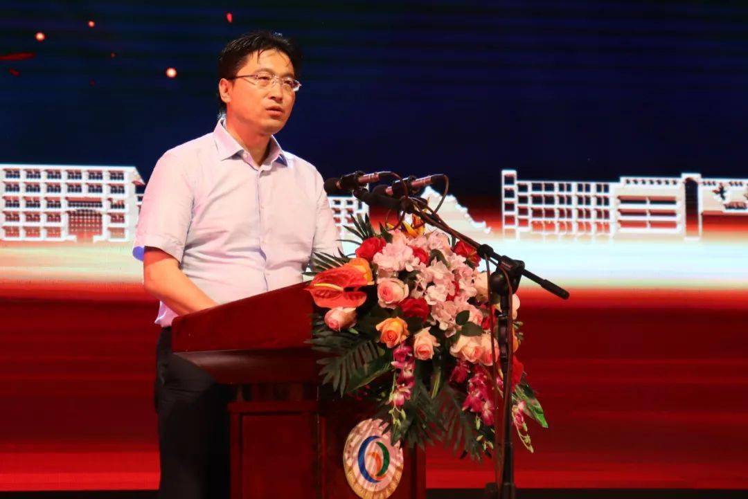校长寄语青岛二中校长王先军教师节寄语初心如磐赓续奋进凝心聚力共谱