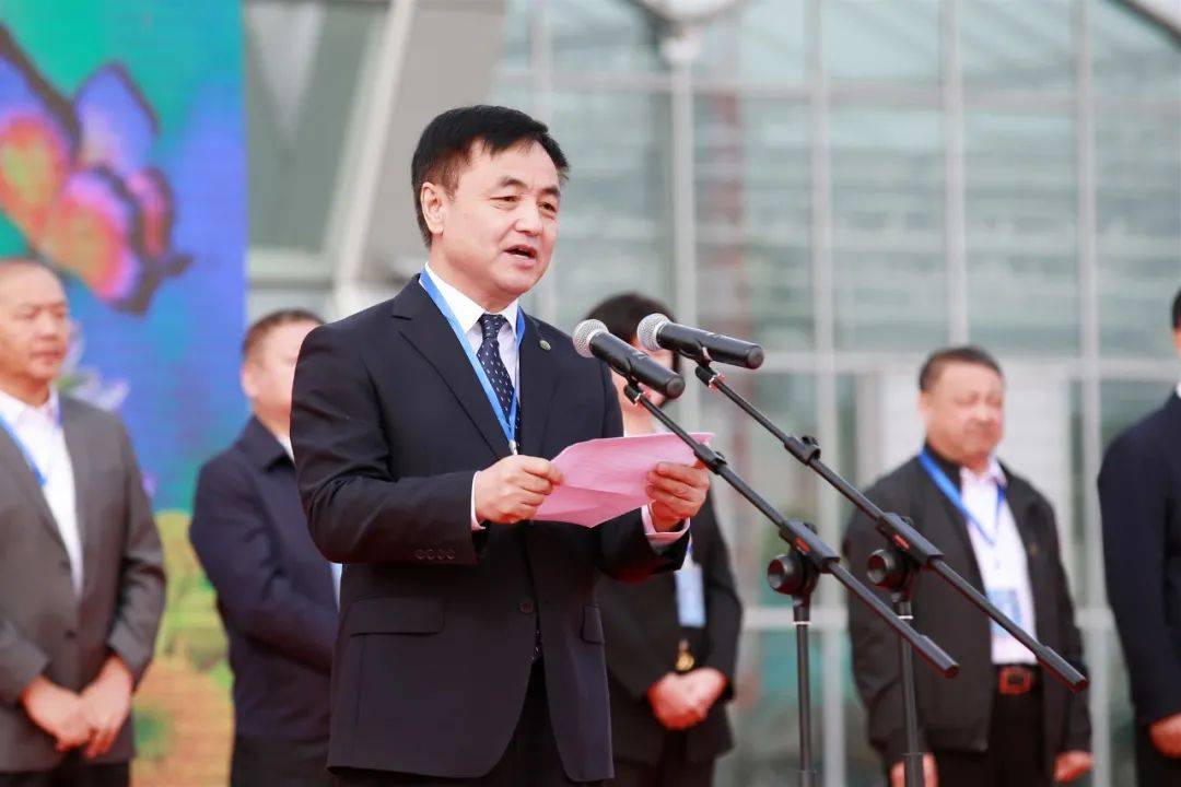 鹤岗市副市长祝天姝在致辞中说,鹤岗市委,市政府高度重视文旅产业发展