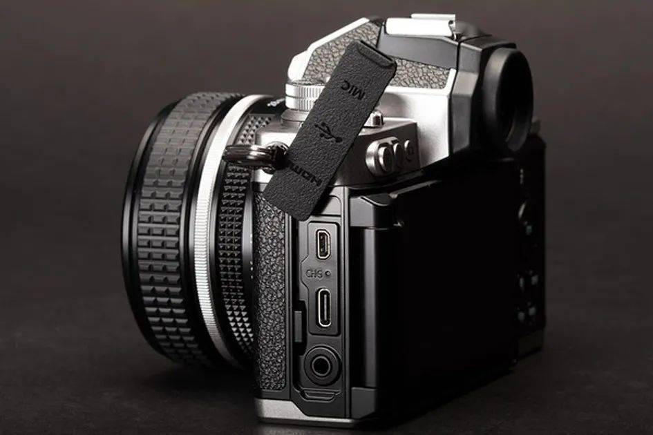 2gen 1"superspeed"接口标准,其传输速率和充电效率远比尼康z50要高