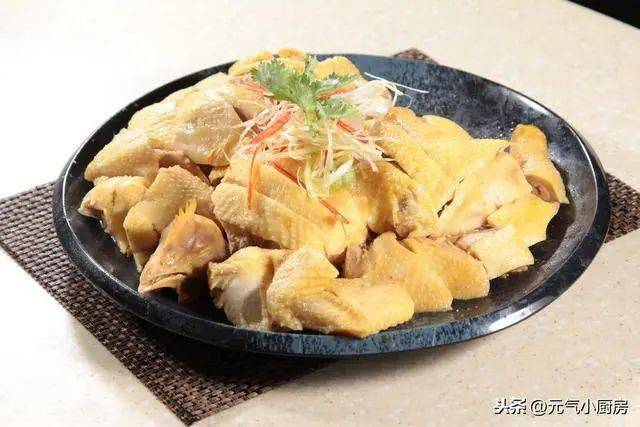 隔水蒸鸡要不要切块 fa40055f46054f439dc7e26c34576d18.jpeg