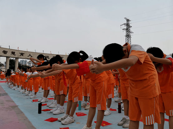 小学生拜师礼正确手势图片