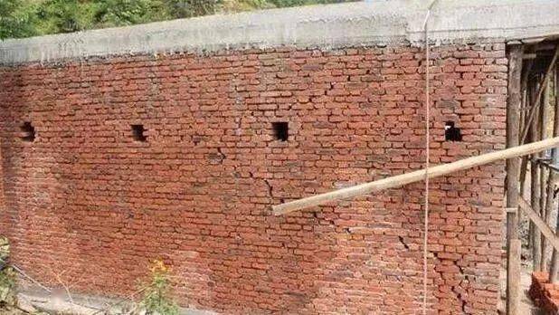 农村建房是砌18墙还是24墙用多大的合适