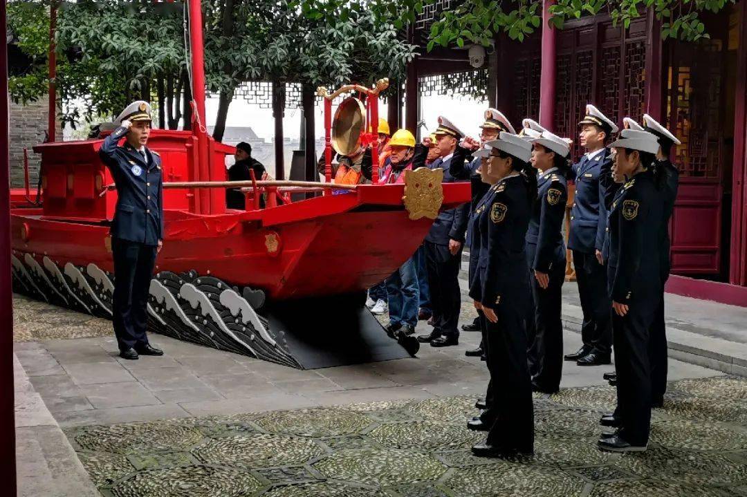 在这个幽静雅致的院落内,闻捷创作的爱国主义诗词《我思念北京》一次