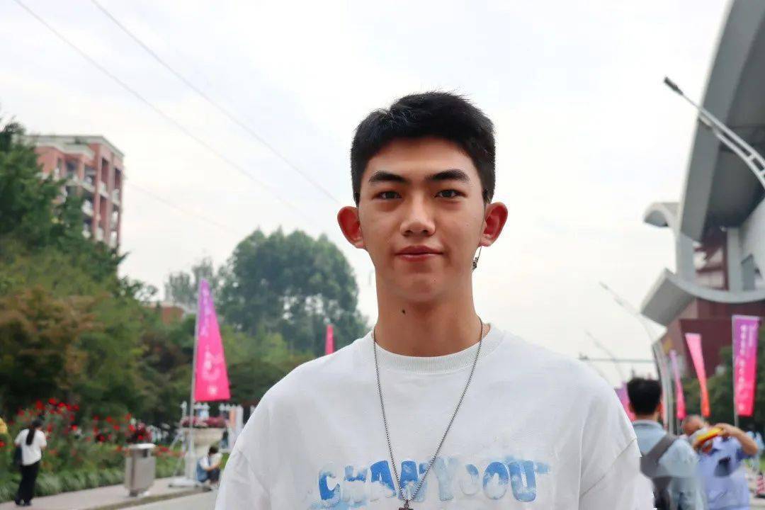 在这里,读懂川传】编辑:大尧视频:大型节目中心影视制作部图片:赵陆阳