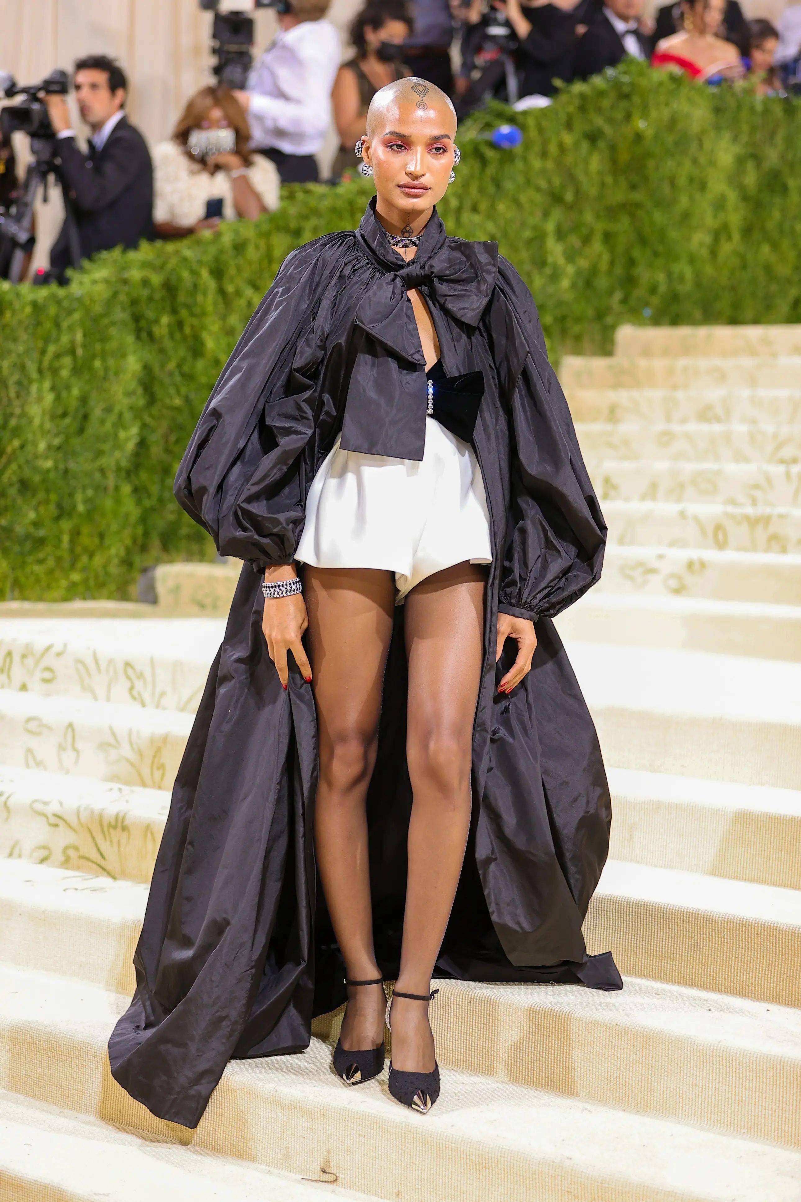 indya moore in saint laurentvittoria ceretti in michael kors