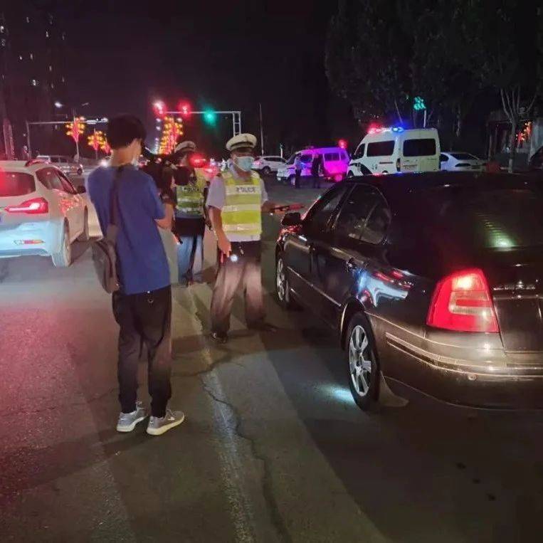 侯马交警集中整治酒驾醉驾_执法