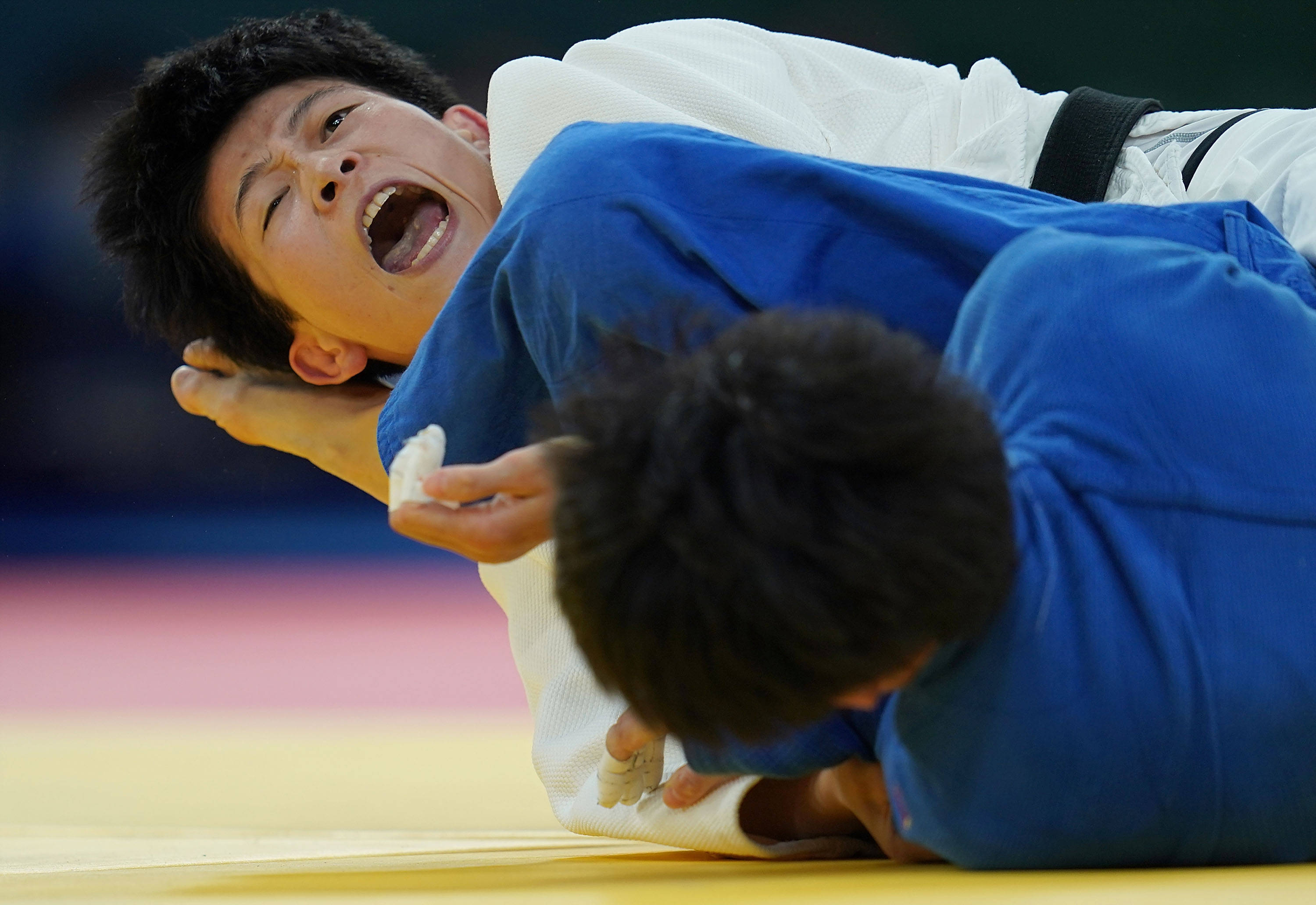 柔道女子52公斤级伍阳英夺得冠军