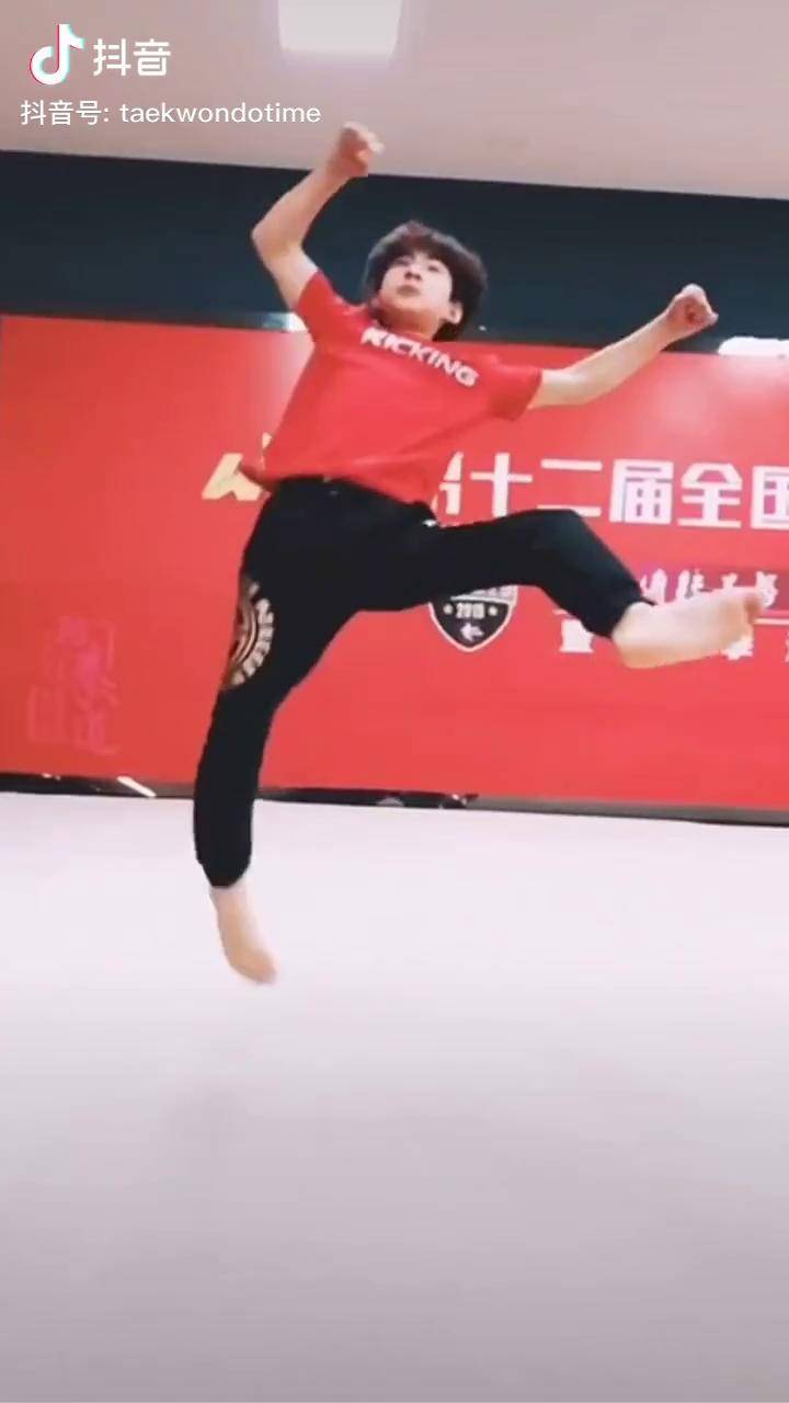 林秋楠跳舞图片