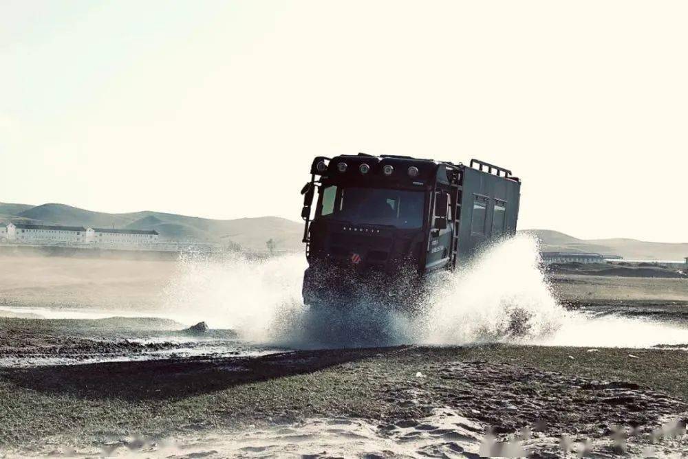 国产首个军工级别越野房车--乾山h6700,他来了