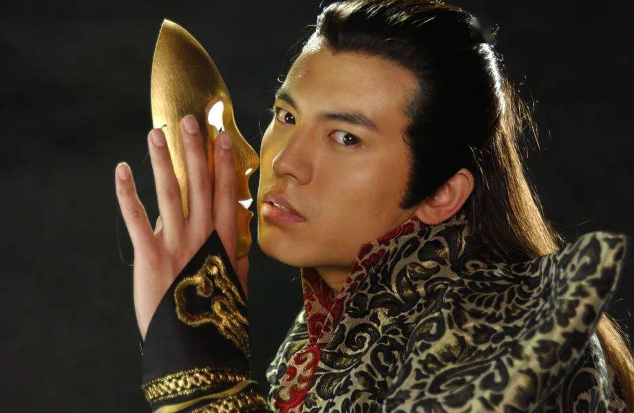 的写了好多博客,提到很多次《楚留香传奇》,在拍板让崔鹏演无花的时候