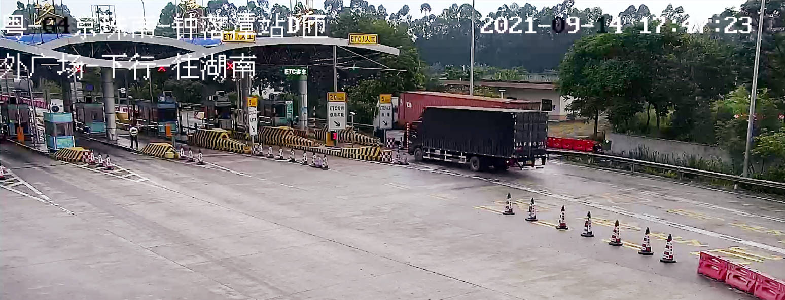 入口通道"1"变"3",货车通行广韶高速钟落潭站更快了