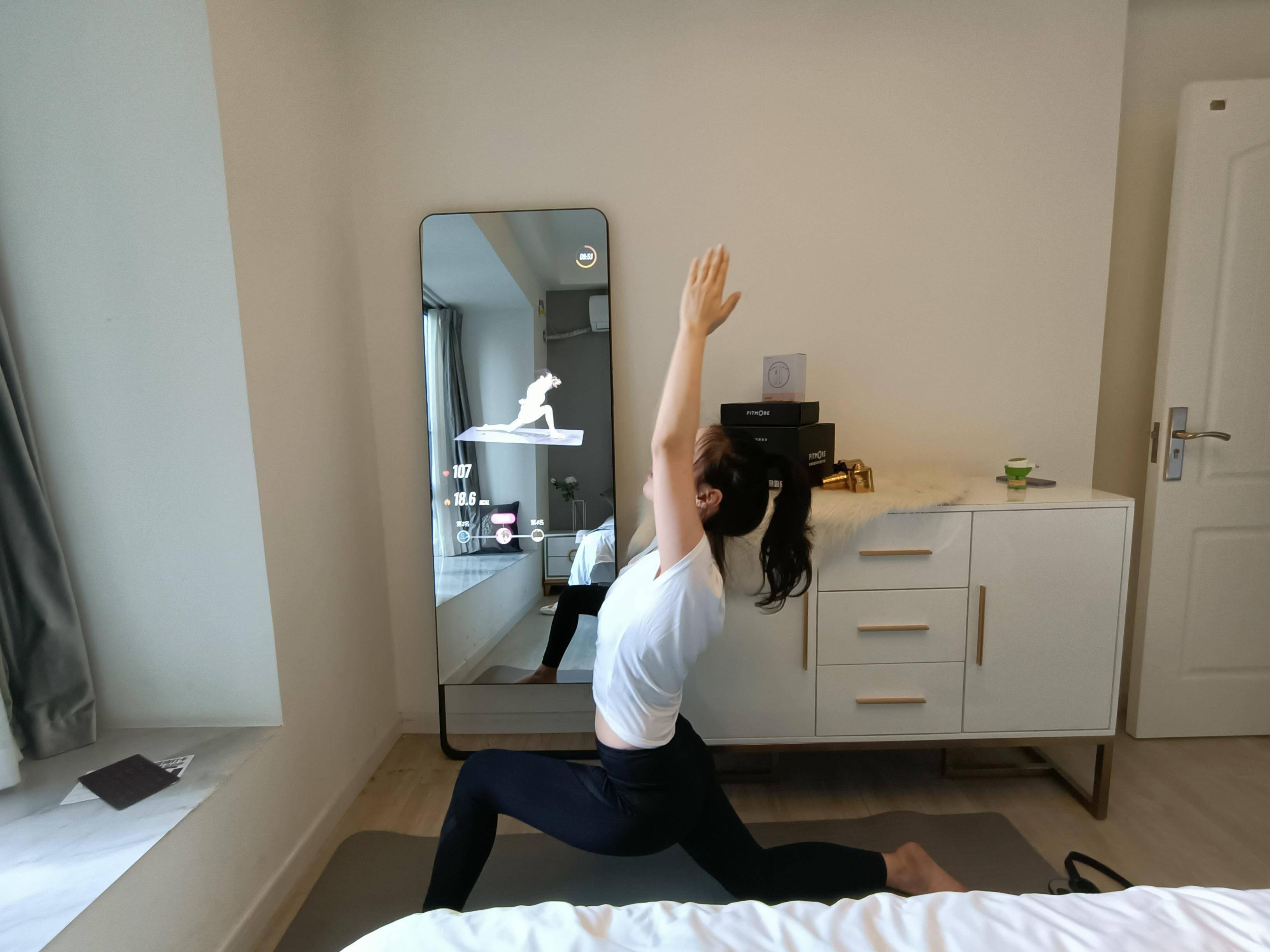 在家随时随地健身,fitmore智能健身镜体验,网友:减肥我又行了