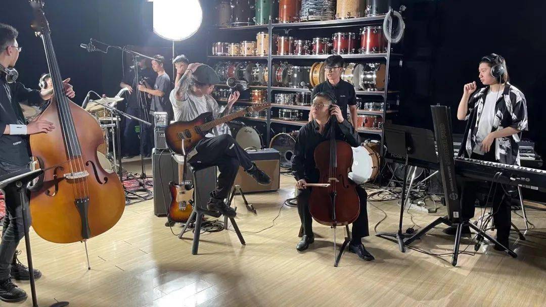 音乐独特风格 2e5563beb1204b10b842ae5ebfc40f95.jpeg