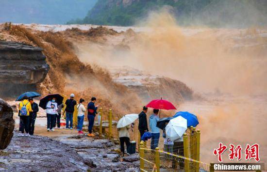 壶口|雨中黄河壶口瀑布更显壮观