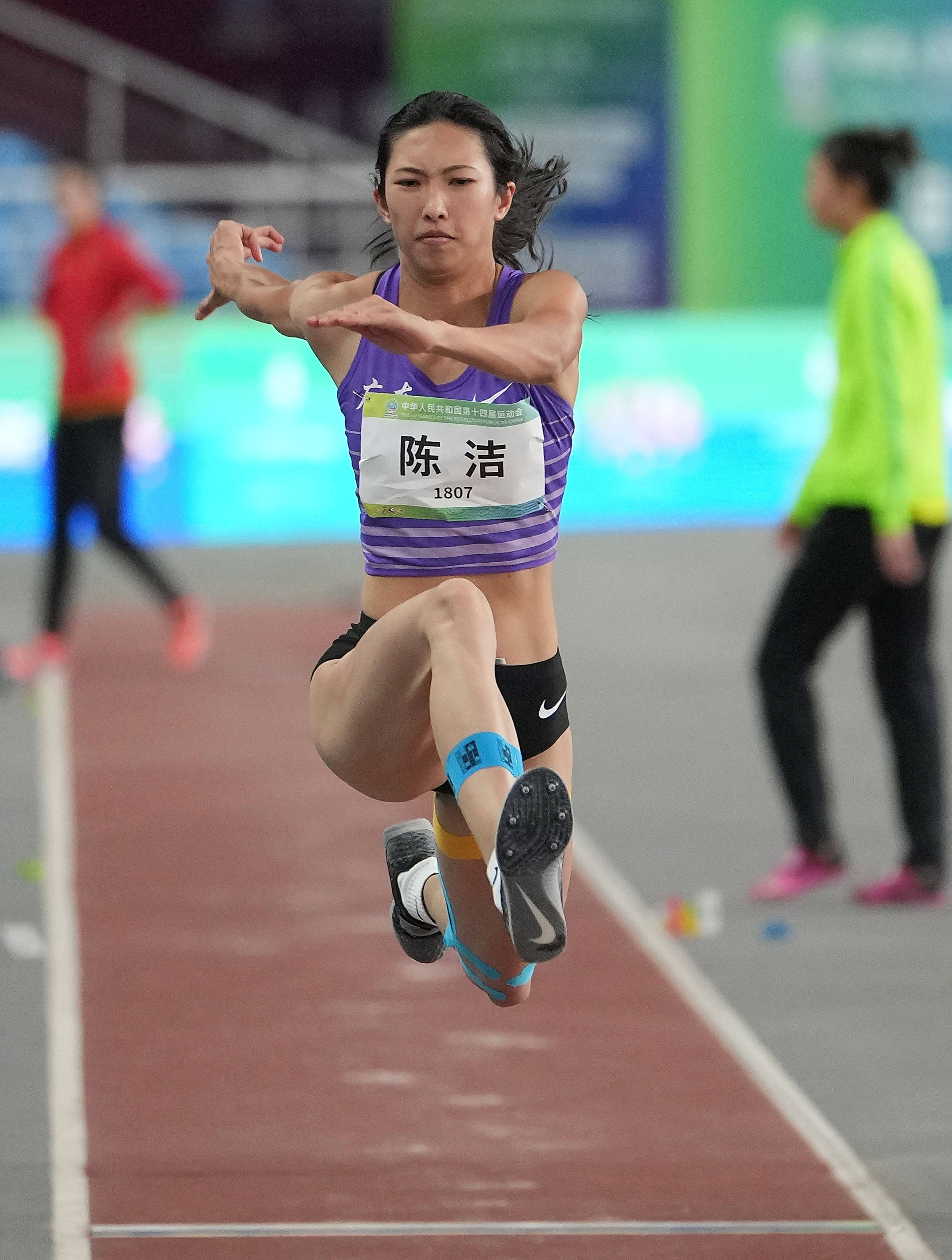 中国女子跳远运动员图片