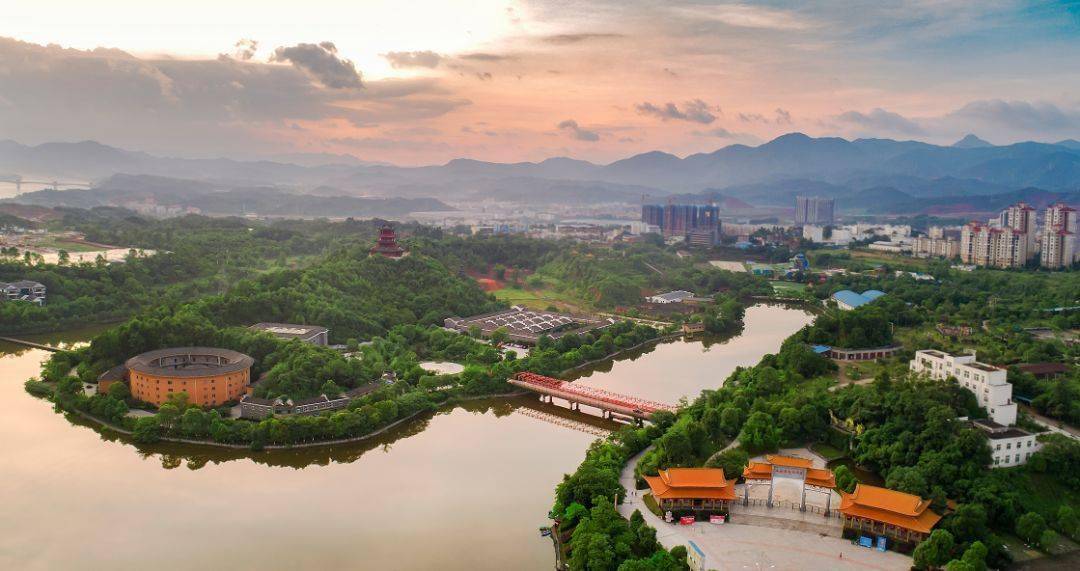 五龙客家风情园图片