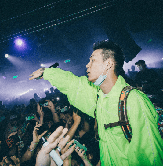 丁飞被抖音rapper骂sb方丈嘴炮开火vob和方仔