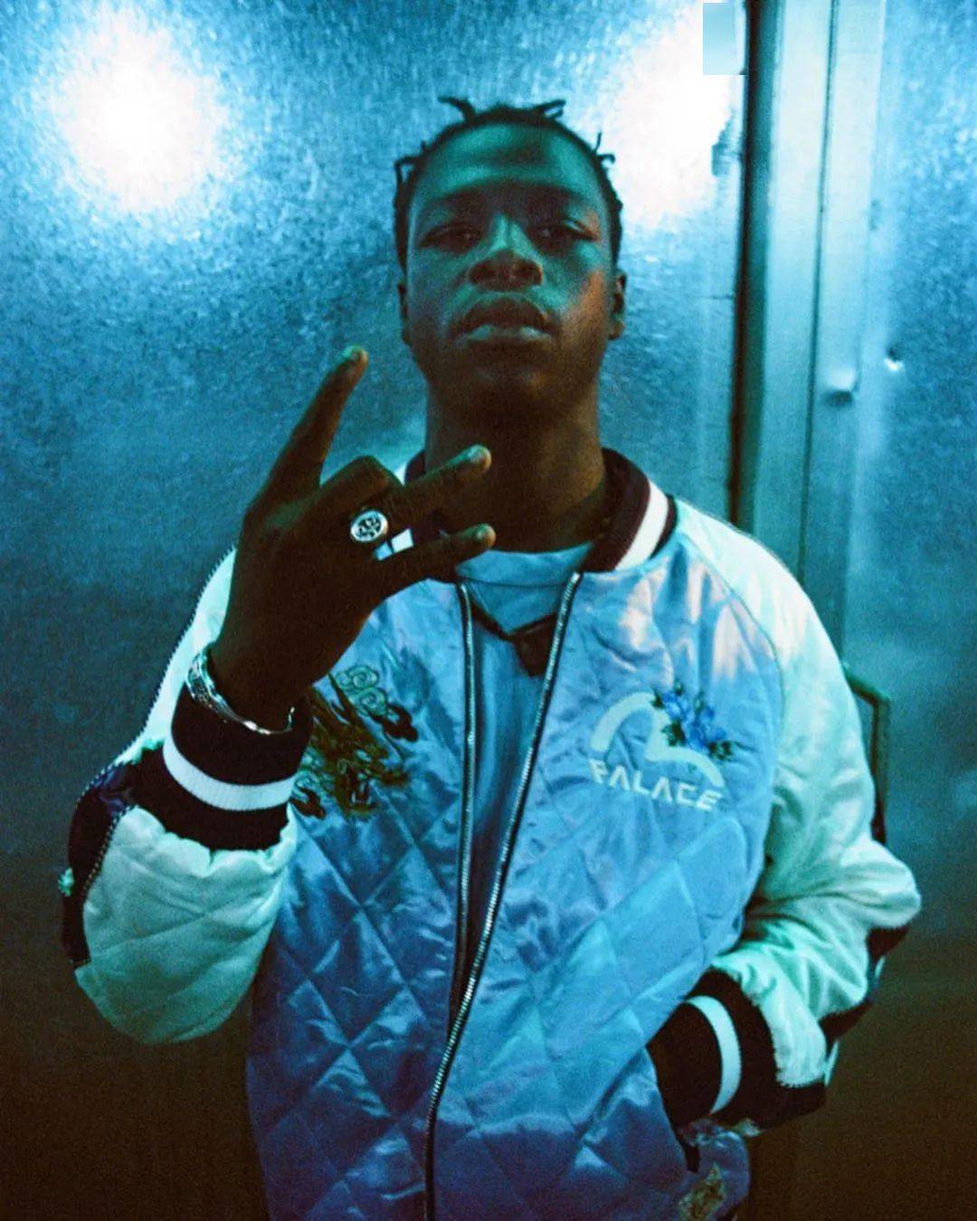 品牌 5730 万美元，Kanye 购入安藤忠雄天价豪宅