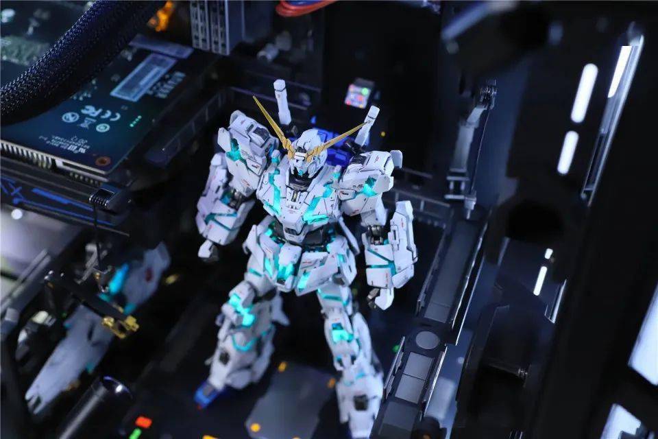 [小t高達秀]rg rx-0獨角獸(覺醒模式)