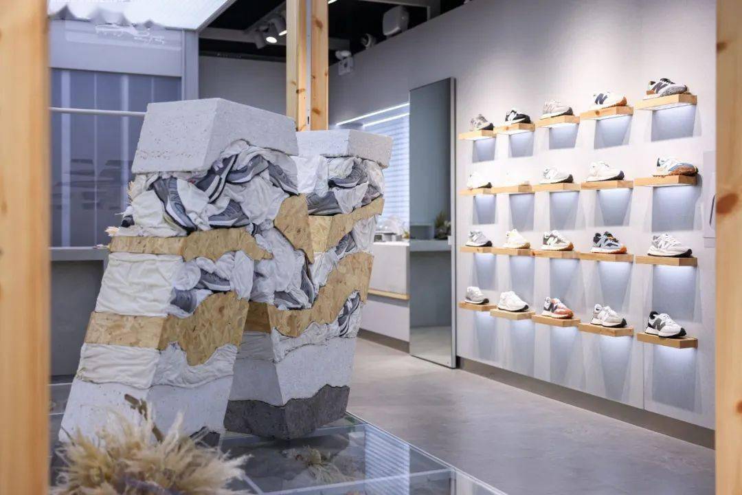 成都 城事｜好耍，成都街头遇上 NB GREY Pop-up 店铺
