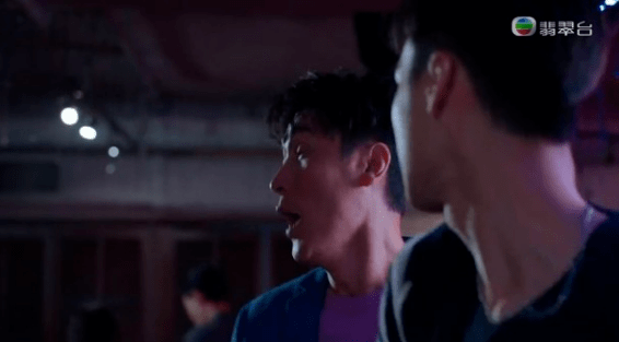 方摸|牺牲大!53岁马德钟这一幕,被网民大赞猥琐