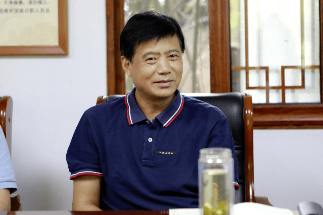 党委书记赵永和对授课人员和评课人员给予肯定.